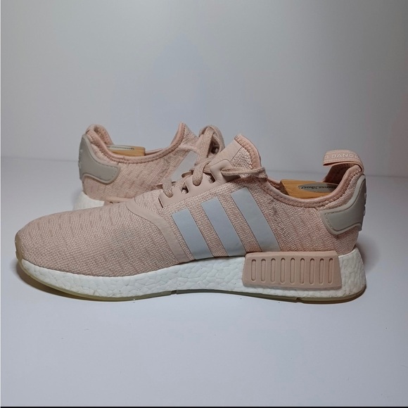 Adidas NMD R1 Chalk Pearl Pink Salmon Running Shoe Womens Size 10.5 (53 Box 7) - Picture 3 of 9